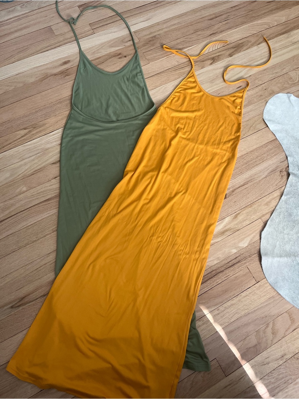 Green and yellow 2 pcs set halter neck maxi dresses